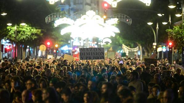 ‘Murderer’ chants echo through Valencia as tens of thousands demand accountability for flood disaster