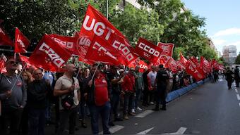 Members of UGT (Union General de Trabajadores) and CCOO (Confederacion Sindical de Comisiones Obreras), two main Spanish trade unions, protest demanding fewer working hours from 40 to 37.5 hours per week. Reuters