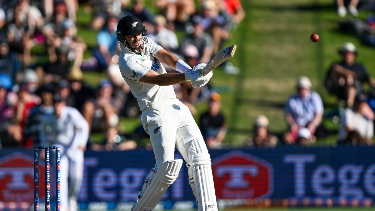 Tim Southee equals Chris Gayle's six-hitting record during farewell Test at Seddon Park