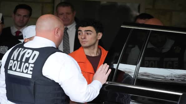 Suspect in UnitedHealth executive killing waives extradition, transferred to NYPD custody for murder charges