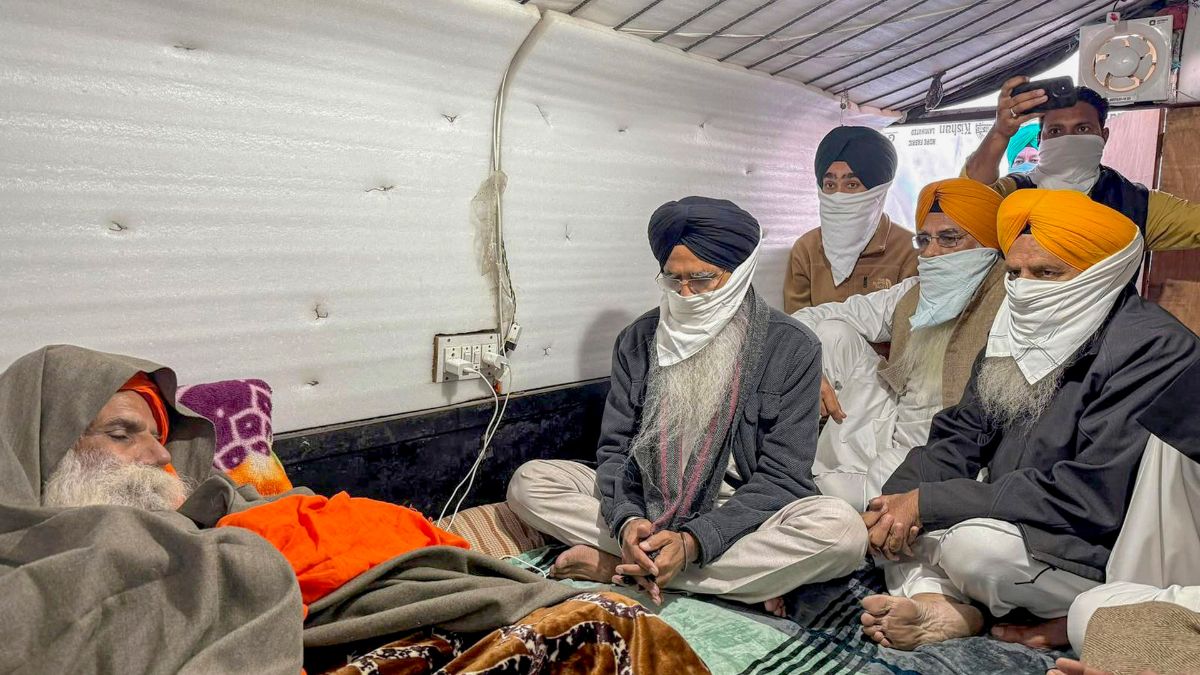 Shiromani Gurdwara Parbandhak Committee (SGPC) President Harjinder Singh Dhami meets farmer leader Jagjit Singh Dallewal, who is on an indefinite fast at Khanauri border at Khanauri border since November 26, in Sangrur district, Punjab, December 18, 2024. PTI Shiromani Gurdwara Parbandhak Committee (SGPC) President Harjinder Singh Dhami meets farmer leader Jagjit Singh Dallewal, who is on an indefinite fast at Khanauri border at Khanauri border since November 26, in Sangrur district, Punjab, December 18, 2024. PTI