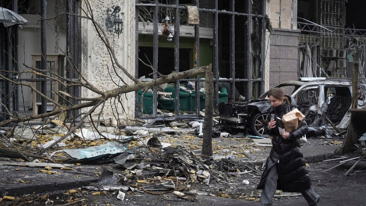 Russia strikes Kyiv with missiles, Ukraine says 6 embassies damaged; Portugal condemns attack Russia strikes Kyiv with missiles, Ukraine says 6 embassies damaged; Portugal condemns attack
