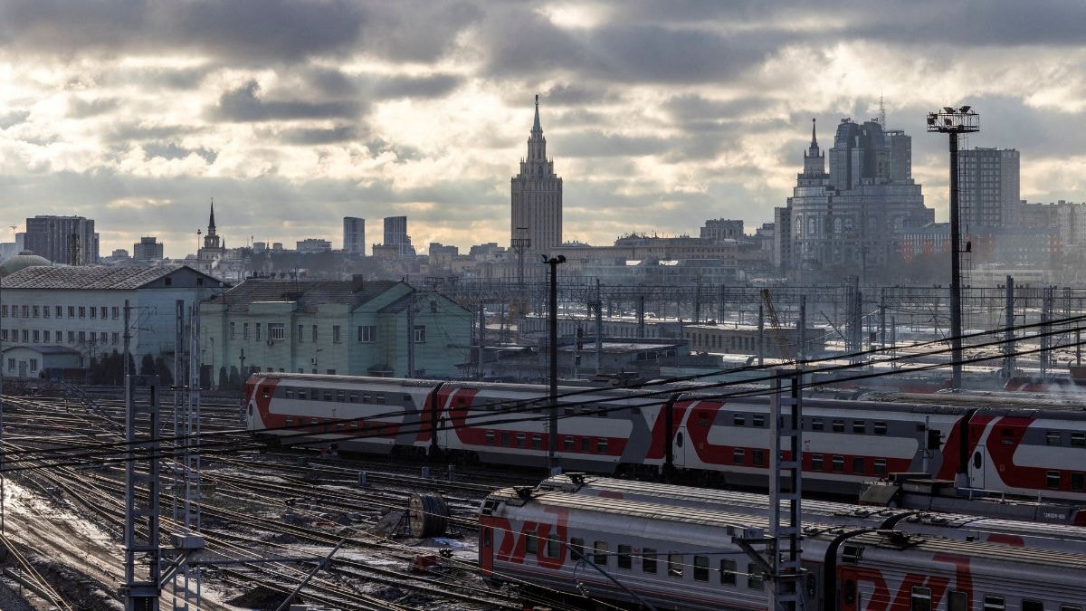 Russia arrests German national for plotting to blow up railway line