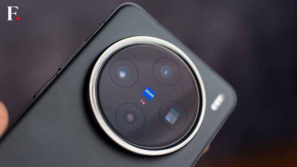 Vivo X200-01-2024-12-696e2e393adc8b3a906461718bd1ad97