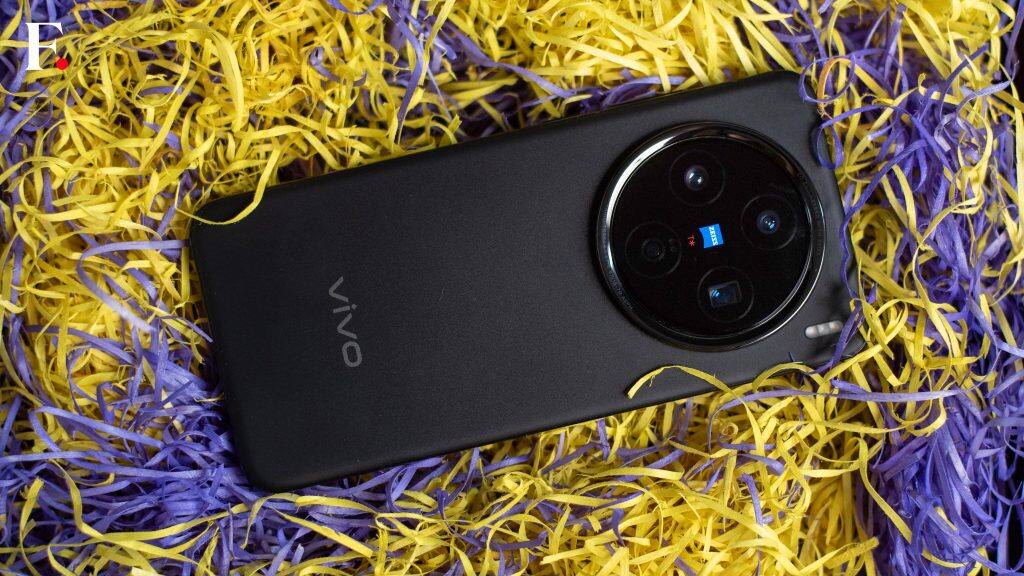 Vivo X200-06-2024-12-c4a28b1b997623a46e0e2047b2e134ba