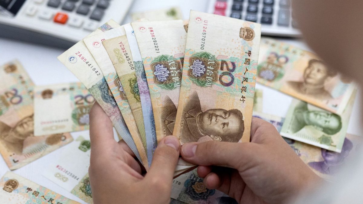 Is China deliberately letting the yuan tank against the US dollar? What is Beijing's strategy? Is China deliberately letting the yuan tank against the US dollar? What is Beijing's strategy?