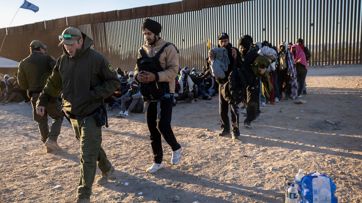 Over 40,000 Indian migrants caught at US-Canada border: Why is there a rise in illegal border crossings? Over 40,000 Indian migrants caught at US-Canada border: Why is there a rise in illegal border crossings?