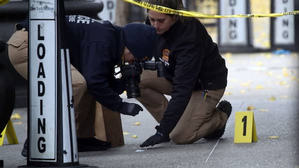 United Healthcare CEO murder: Police still on hunt for gunman 2 days after Manhattan shooting