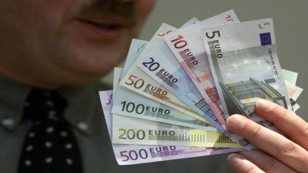 Europe Introduces the Euro on January 1, 1999 – Firstpost