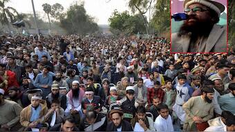 Hafiz Abdul Rehman Makki addressing the Yakjahtee Kashmir Conference organised by Tahreek Azadi Jammu Kashmir in Lahore. PTI