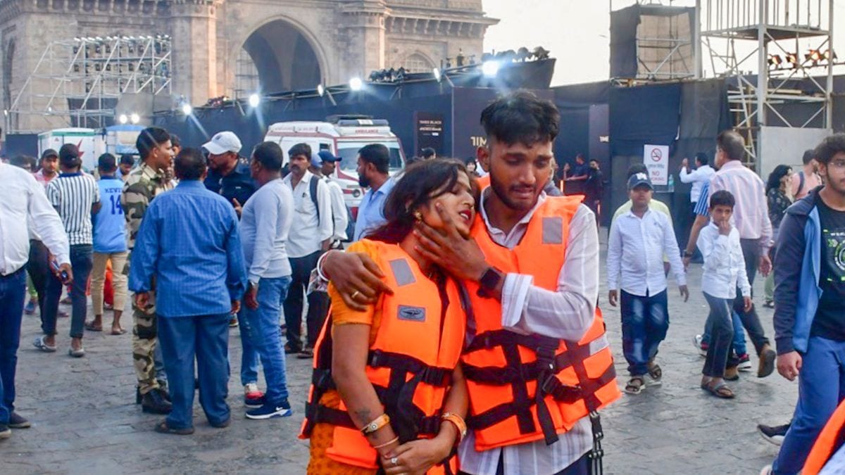 Mumbai boat accident: Did ferry passengers not have enough life jackets?