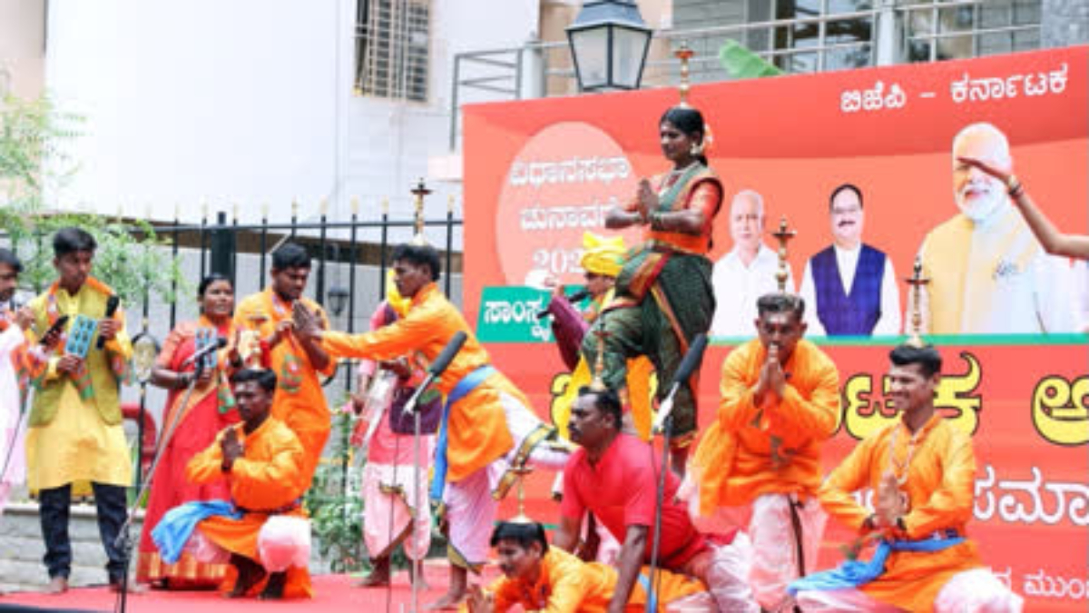 Theatre actor playing demon in 'Ramayana' kills pig on stage, eats meat raw; arrested Theatre actor playing demon in 'Ramayana' kills pig on stage, eats meat raw; arrested