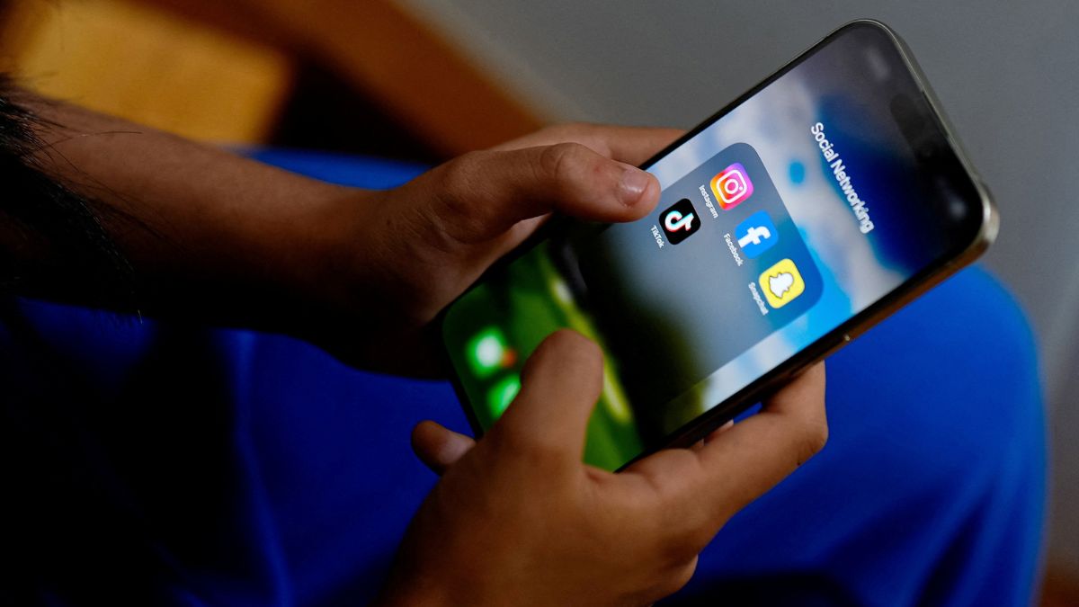 Texas set to enact age verification law for app stores, escalating debate over kids' online safety – Firstpost