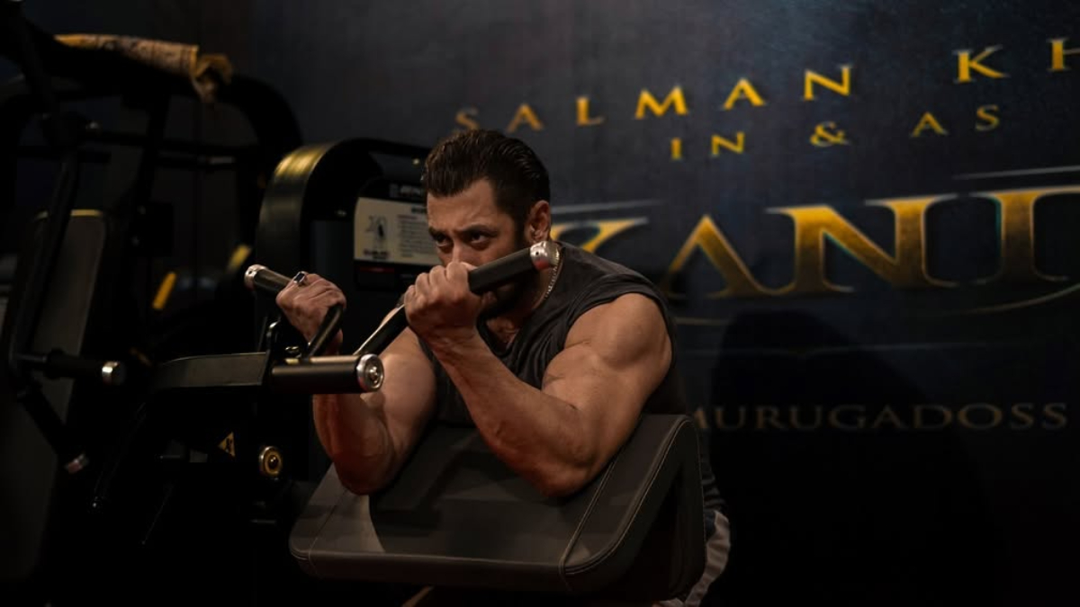 Sajid Nadiadwala gives a great gift to Salman Khan fans! Announces Sikandar teaser to drop on actor's 59th birthday- December 27 Sajid Nadiadwala gives a great gift to Salman Khan fans! Announces Sikandar teaser to drop on actor's 59th birthday- December 27