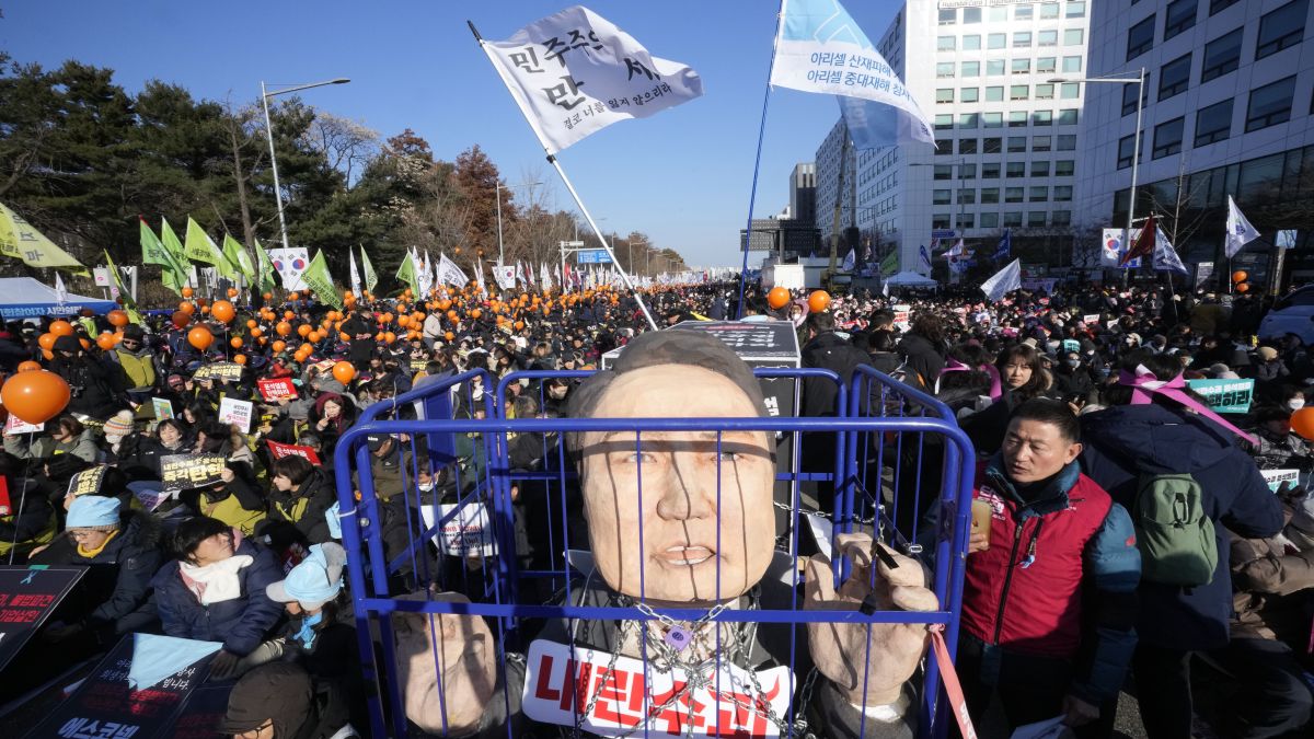 Why have South Korea MPs voted to impeach President Yoon Suk Yeol? What’s next for him? Why have South Korea MPs voted to impeach President Yoon Suk Yeol? What’s next for him?