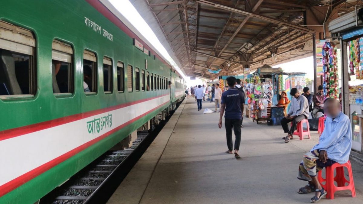 Bangladesh comes to a halt as railway union strike stops trains in their tracks Bangladesh comes to a halt as railway union strike stops trains in their tracks