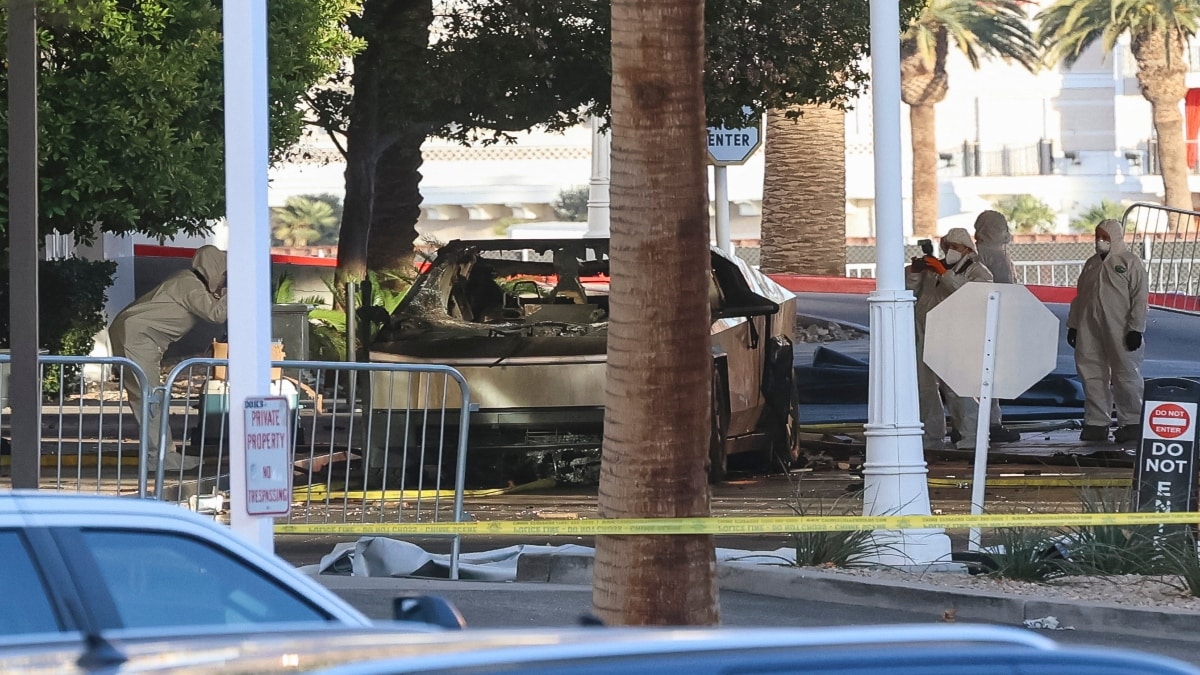 1 killed, 7 wounded as Tesla Cybertruck explodes outside Trump hotel in LA