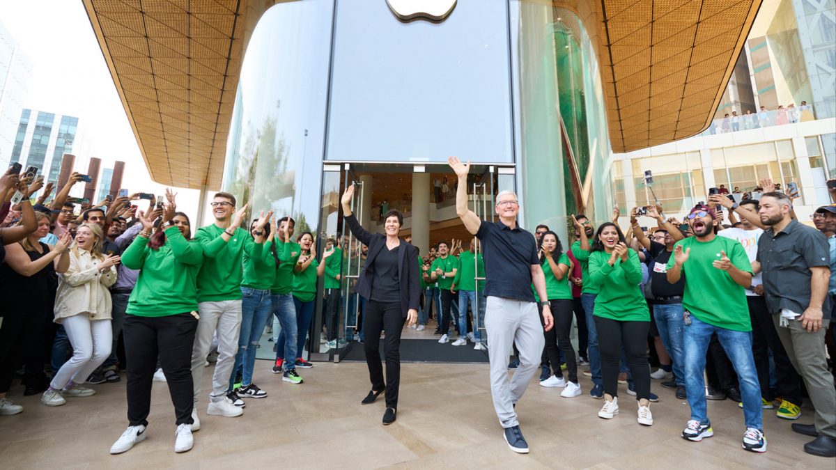Apple launches online store app in India to extend focus beyond major cities Apple launches online store app in India to extend focus beyond major cities