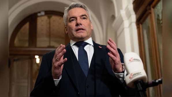 After breakdown of coalition talks, Austrian Chancellor Karl Nehammer vows to step down soon