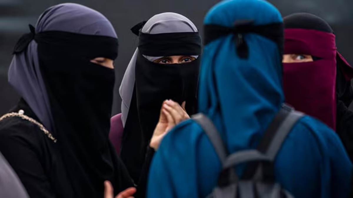 Switzerland burqa ban law comes into effect 4 years after referendum nod Switzerland burqa ban law comes into effect 4 years after referendum nod