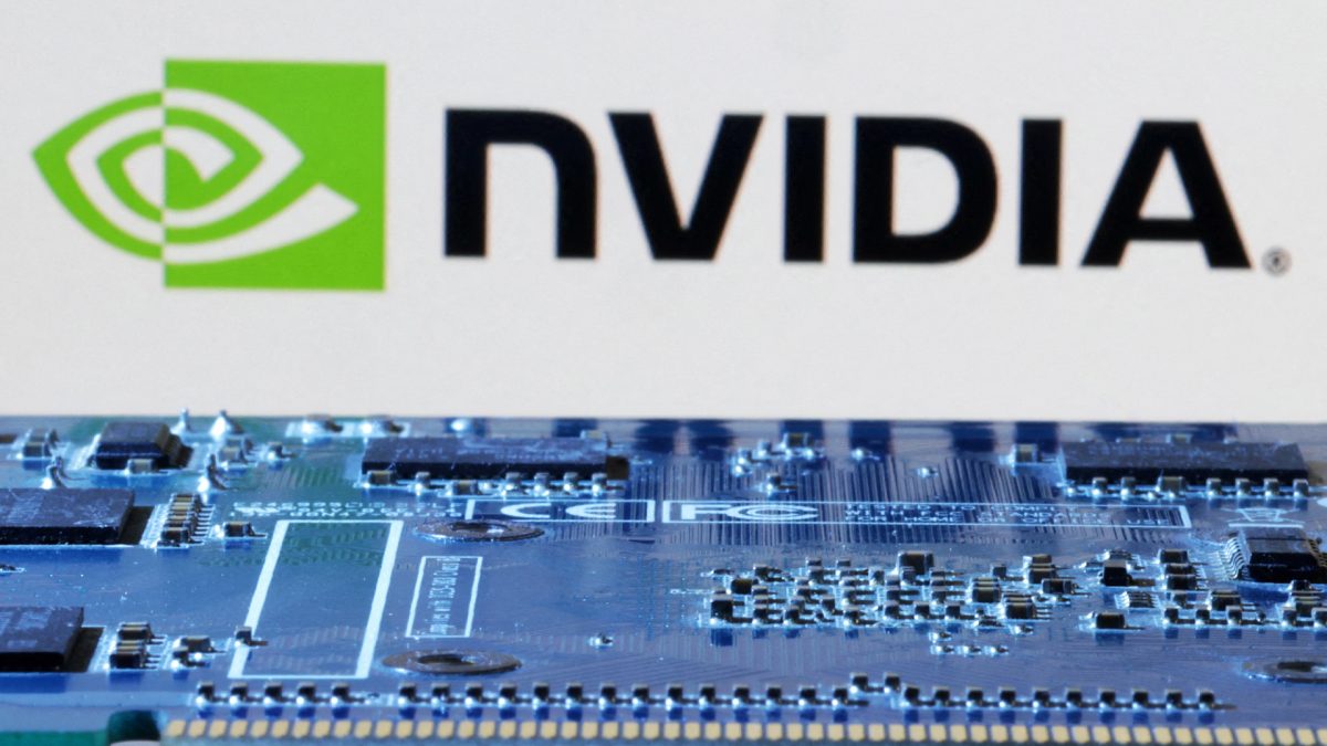 President Donald Trump's administration last month gave a formal green light to China-bound sales of Nvidia's H200 chips with conditions, drawing fire from U.S. lawmakers and former officials of both parties. (Photo: Reuters) President Donald Trump's administration last month gave a formal green light to China-bound sales of Nvidia's H200 chips with conditions, drawing fire from U.S. lawmakers and former officials of both parties. (Photo: Reuters)