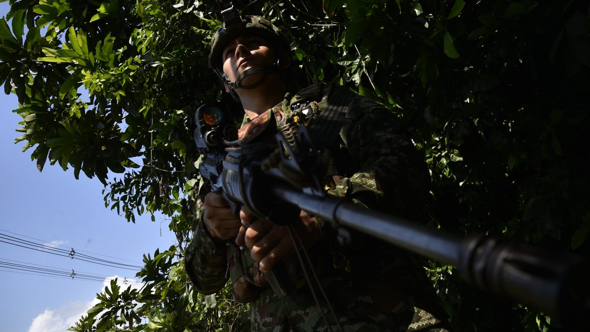 An Army soldier patrols in Tibu, Norte de Santander province, Colombia, on January 21, 2025, after recent clashes between rival left-wing guerrillas. AFP An Army soldier patrols in Tibu, Norte de Santander province, Colombia, on January 21, 2025, after recent clashes between rival left-wing guerrillas. AFP