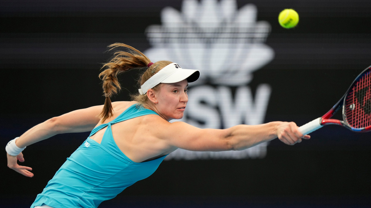 Australian Open 2025: Why a former Wimbledon champion has been stopped from taking her coach to Melbourne Australian Open 2025: Why a former Wimbledon champion has been stopped from taking her coach to Melbourne