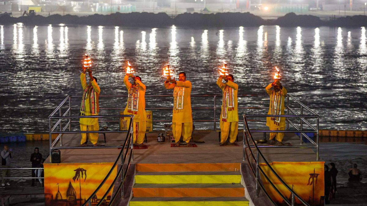 Priests perform 'Ganga Aarti' at a 'ghat' ahead of Maha Kumbh Mela 2025, in Prayagraj. PTI/File image Priests perform 'Ganga Aarti' at a 'ghat' ahead of Maha Kumbh Mela 2025, in Prayagraj. PTI/File image