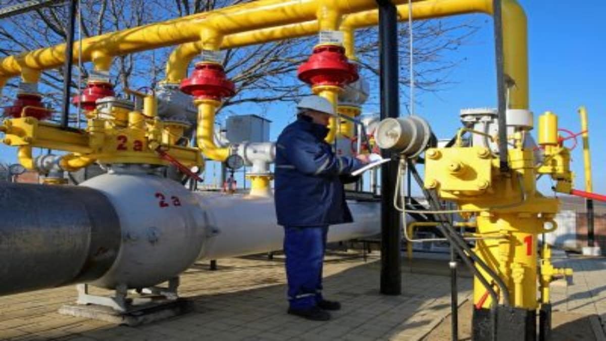 After Russia stops gas flow, breakaway Moldovan region cuts heating and hot water supply