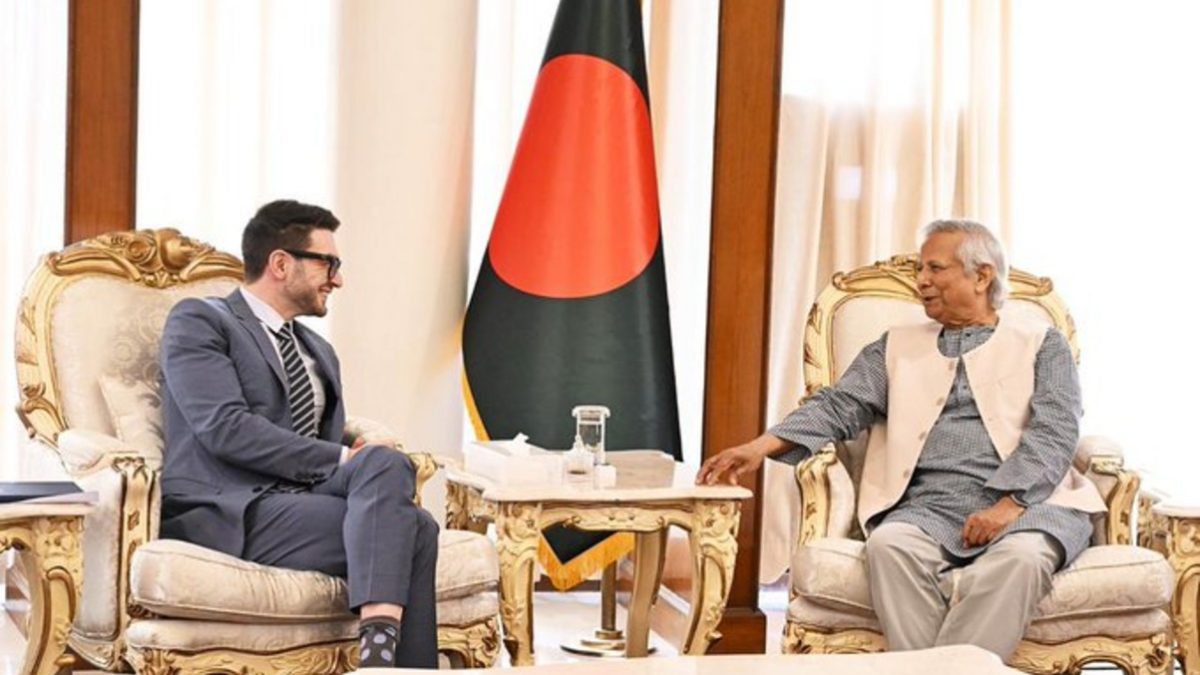 George Soros' son meets Bangladesh's Yunus after Trump halts foreign aid George Soros' son meets Bangladesh's Yunus after Trump halts foreign aid