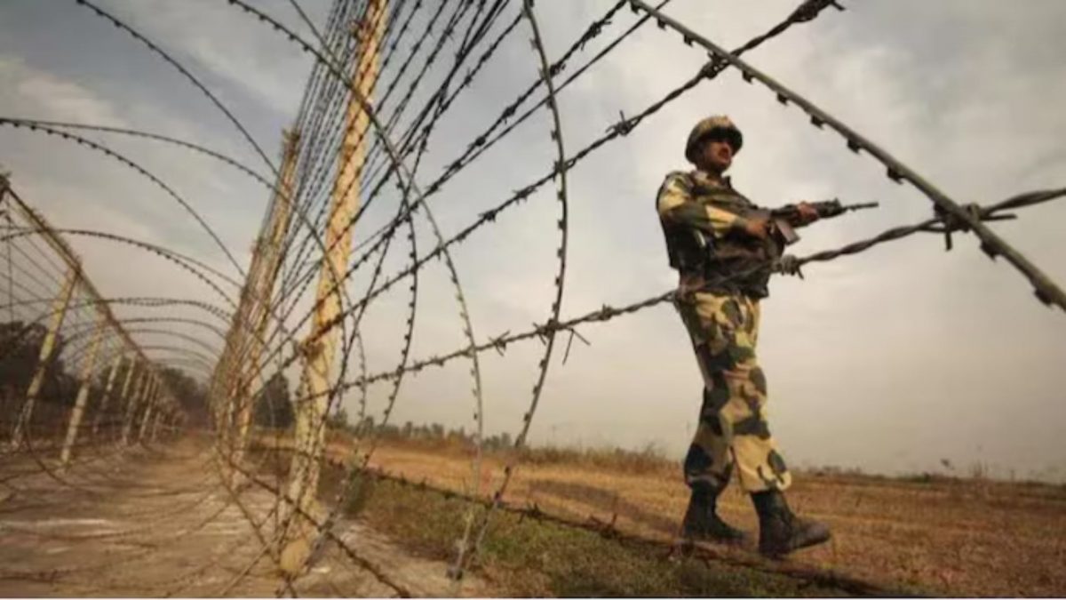 In West Bengal, the length of India-Bangladesh border is around 2,217 kilometres of which around 20 per cent of the stretch is unfenced. Source: Reuters. In West Bengal, the length of India-Bangladesh border is around 2,217 kilometres of which around 20 per cent of the stretch is unfenced. Source: Reuters.