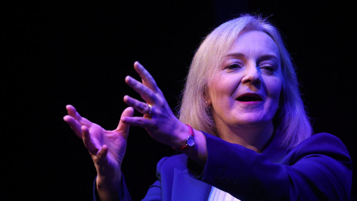 Starmer claims Liz Truss crashed the UK economy. Here's why the former PM might sue him Starmer claims Liz Truss crashed the UK economy. Here's why the former PM might sue him