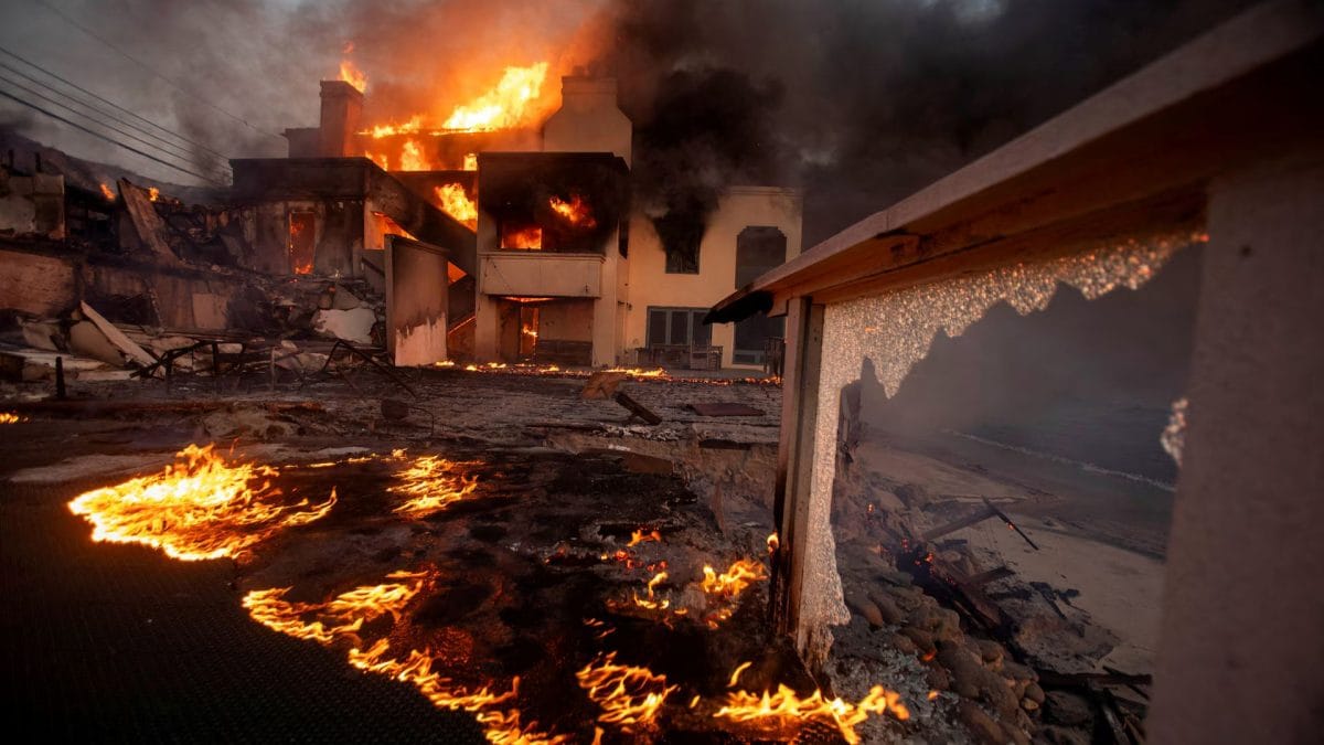 3 LA wildfires still raging amid warning of 'explosive fire growth'