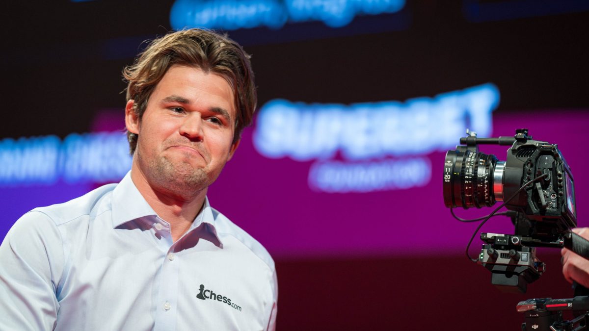 FIDE slams Magnus Carlsen for 'misleading' claims about threatening players: 'Conveniently forget to mention' FIDE slams Magnus Carlsen for 'misleading' claims about threatening players: 'Conveniently forget to mention'