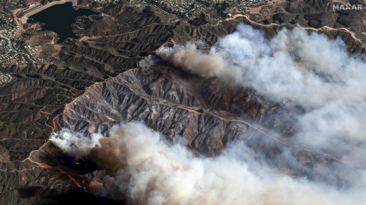 California wildfires: 4 fires still blazing strong, death toll at 16