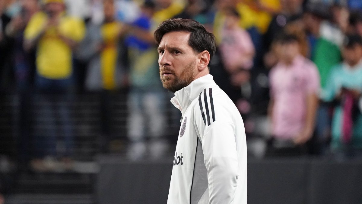 Lionel Messi reportedly tells family friend he will return to Barcelona: 'My place is there'