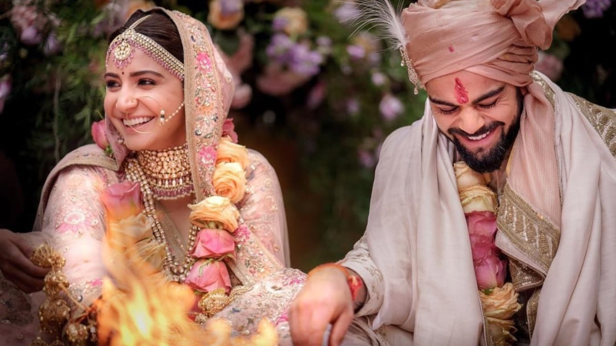 'Anushka Sharma-Virat Kohli see god in each other': Harshdeep Kaur on singing their wedding song ‘Peer Vi Tu’