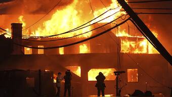 Billy Crystal, Mandy Moore among those who lost homes in Los Angeles fires