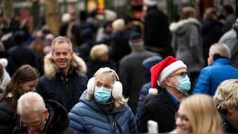 People wear masks as a protection against the coronavirus disease (COVID-19) pandemic in New York City, New York, US, December 12, 2022. File Image/Reuters