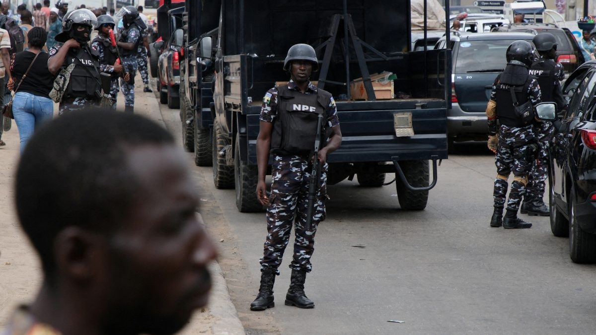 Nigeria: Bomb blast at school in capital Abuja kills 2 as attacks rise