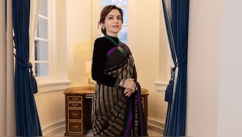 Nita Ambani exuded elegance draped in a Kanchipuram silk saree. 