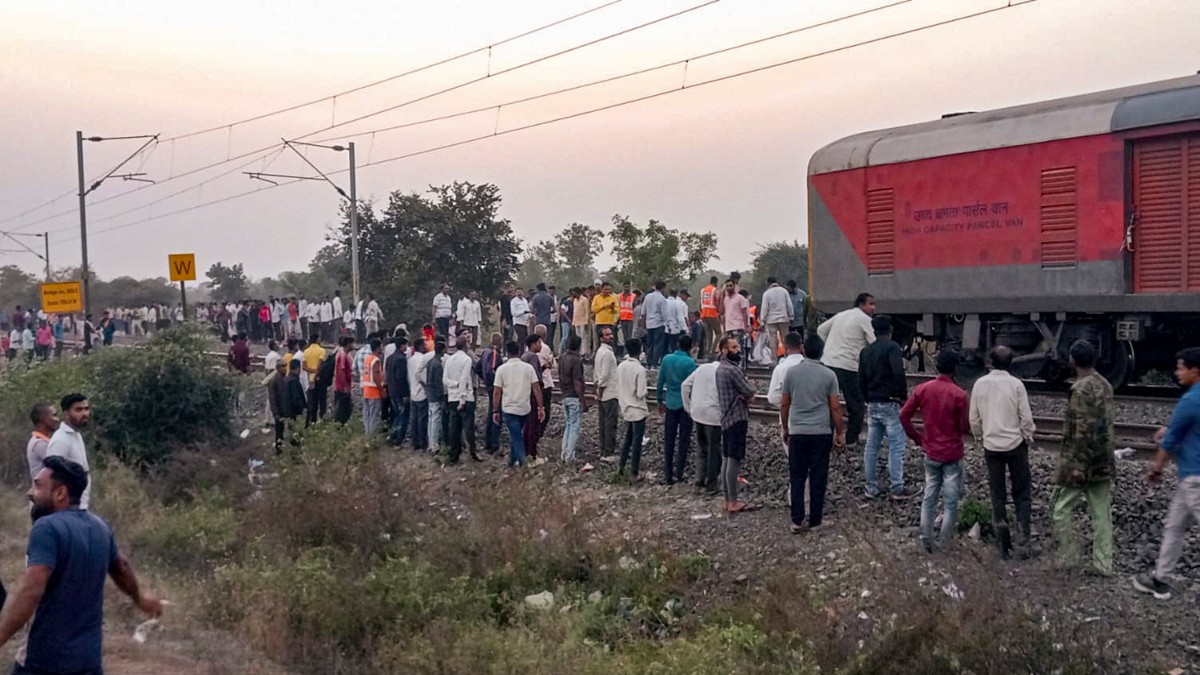 People gather after a train mishap, in Jalgaon district, Maharashtra, Wednesday, January 22, 2025. PTI People gather after a train mishap, in Jalgaon district, Maharashtra, Wednesday, January 22, 2025. PTI
