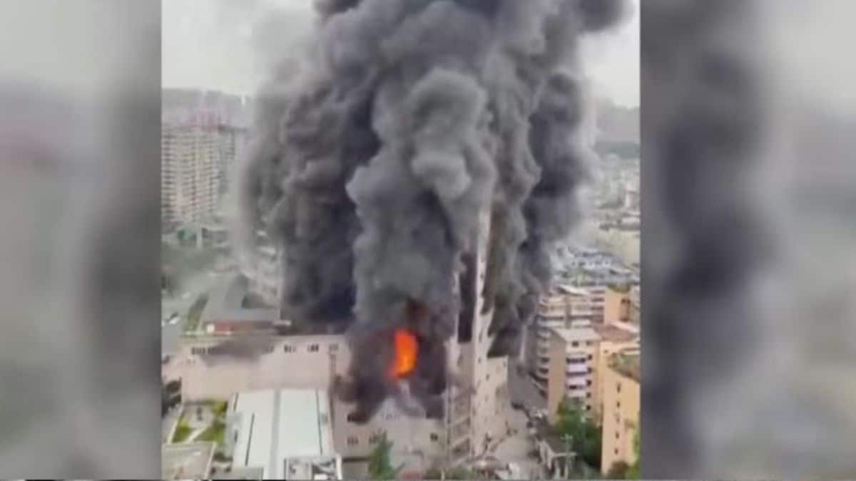 China market fire in Hebei kills 8, injures 15