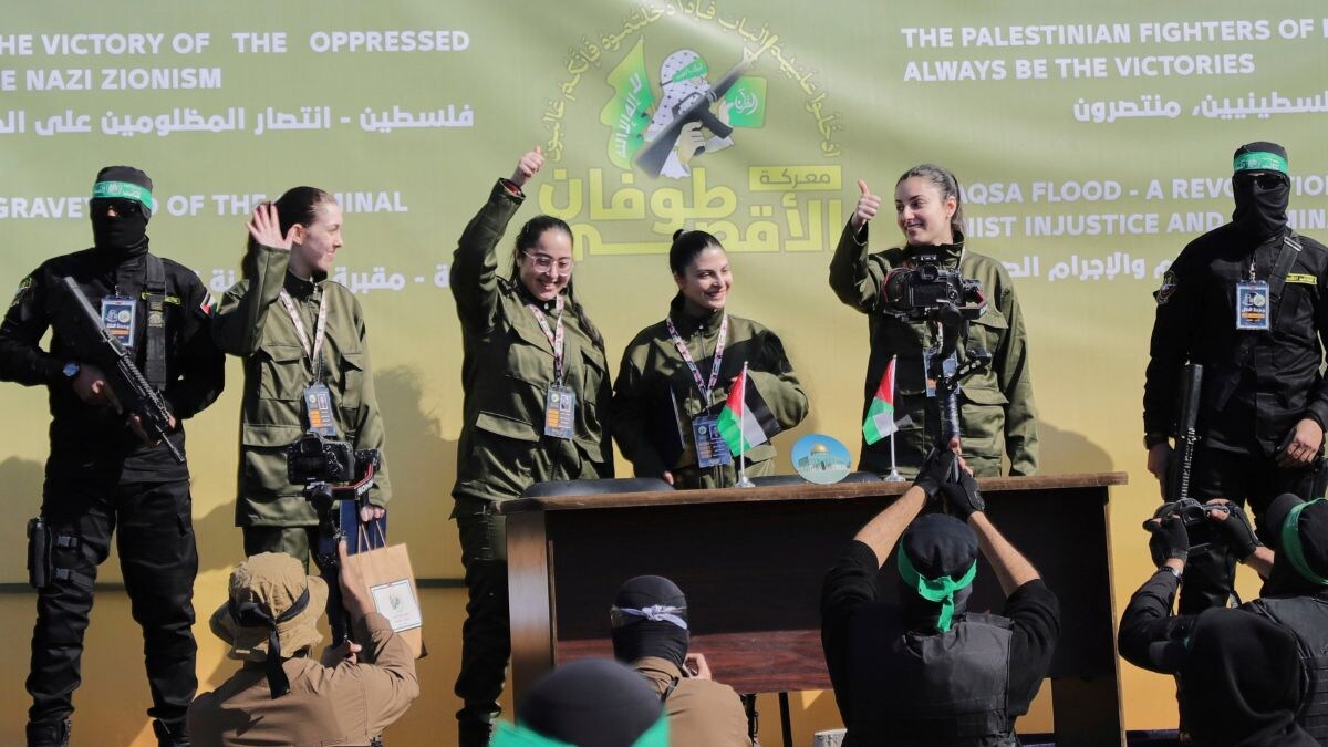 Gaza ceasefire: Israel releases 200 Palestinian prisoners after Hamas freed 4 female soldiers