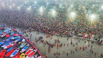 Sacred River Confluence: Pilgrims participated in ritual bathing at the confluence of three rivers: the Ganga, Yamuna, and the mythical Saraswati. This confluence, known as the Sangam, is considered highly sacred in Hinduism. Devotees believe immersing themselves in these waters cleanses them of sins and brings spiritual liberation. (PTI Photo)