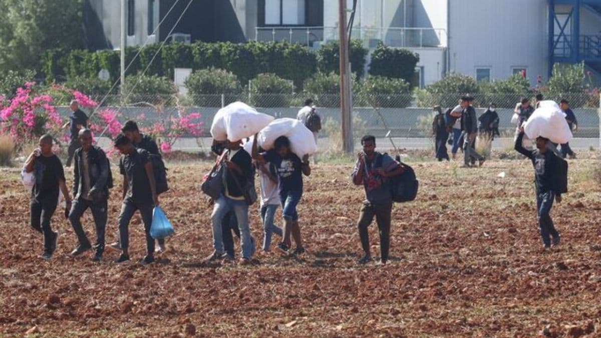 Over 1,000 Syrians withdraw asylum bids in Cyprus, plan return after Assad's fall