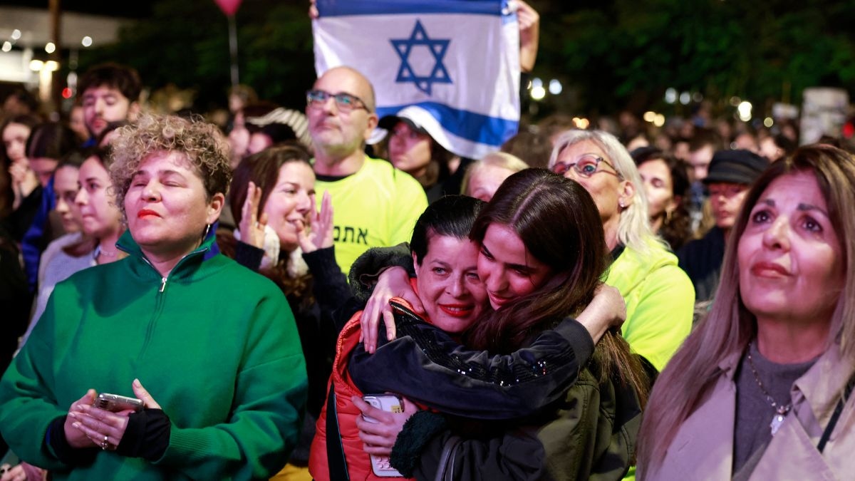 Celebrations erupt in Tel Aviv as Israeli families rejoice over Gaza hostage release