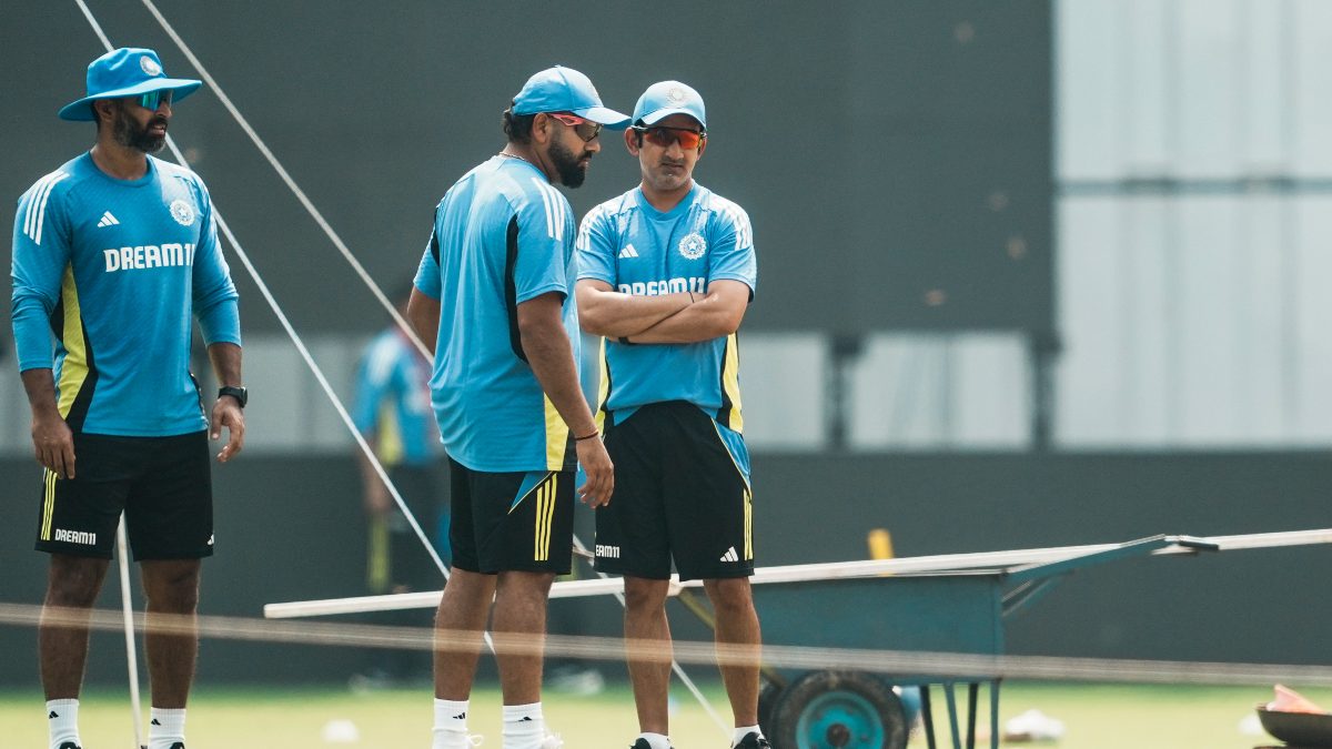 Rohit Sharma revealed the decision for him to sit out of Sydney Test was taken after a discussion with head coach Gautam Gambhir. Image: PTI 
 Rohit Sharma revealed the decision for him to sit out of Sydney Test was taken after a discussion with head coach Gautam Gambhir. Image: PTI