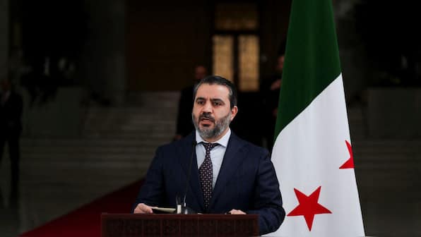 Qatar hosts first meeting with Syria's new government for diplomatic talks