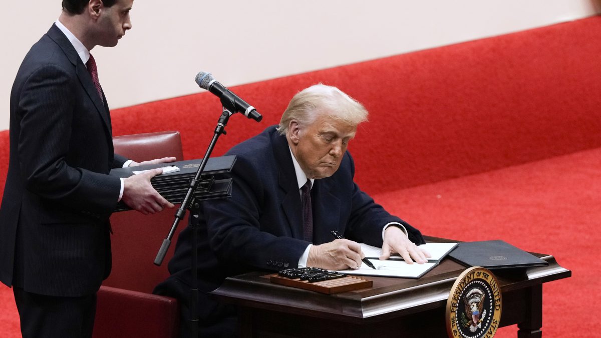 President Trump launches aggressive campaign to upend diversity and inclusion efforts President Trump launches aggressive campaign to upend diversity and inclusion efforts